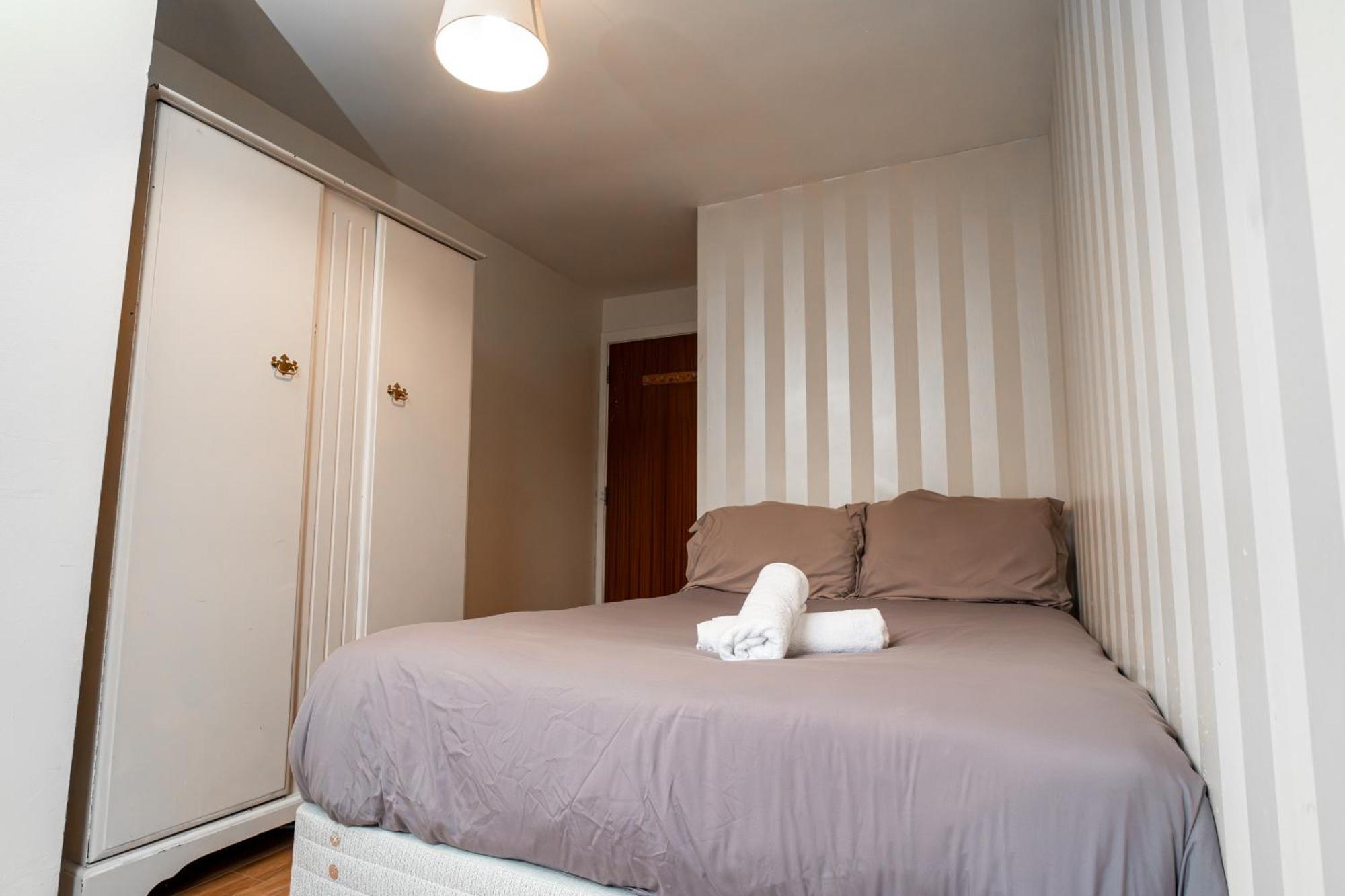 3 Bedroom Central Apartment In Belfast City Centre Esterno foto